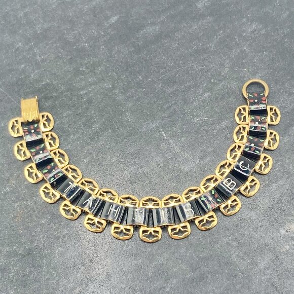 VINTAGE Tahsis, BC, brass souvenir bracelet c. 1930s 1940s 1950s tourist jewelry - Picture 5 of 9